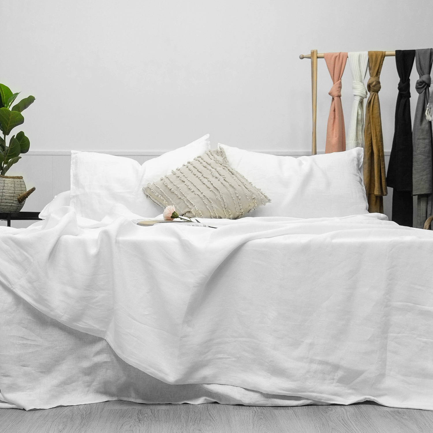 White Linen Sheet Set