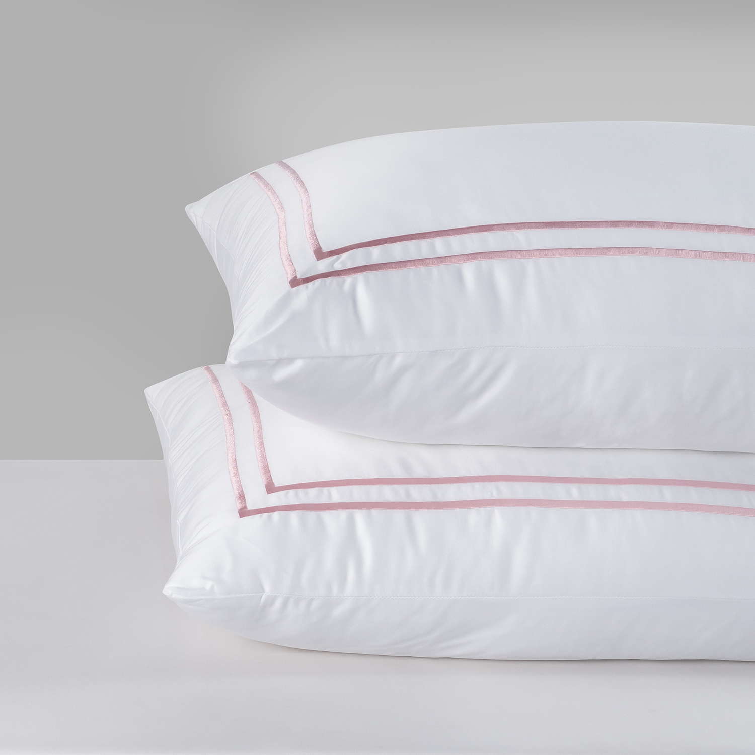 Organic Bamboo Duvet Cover Set- White and Red