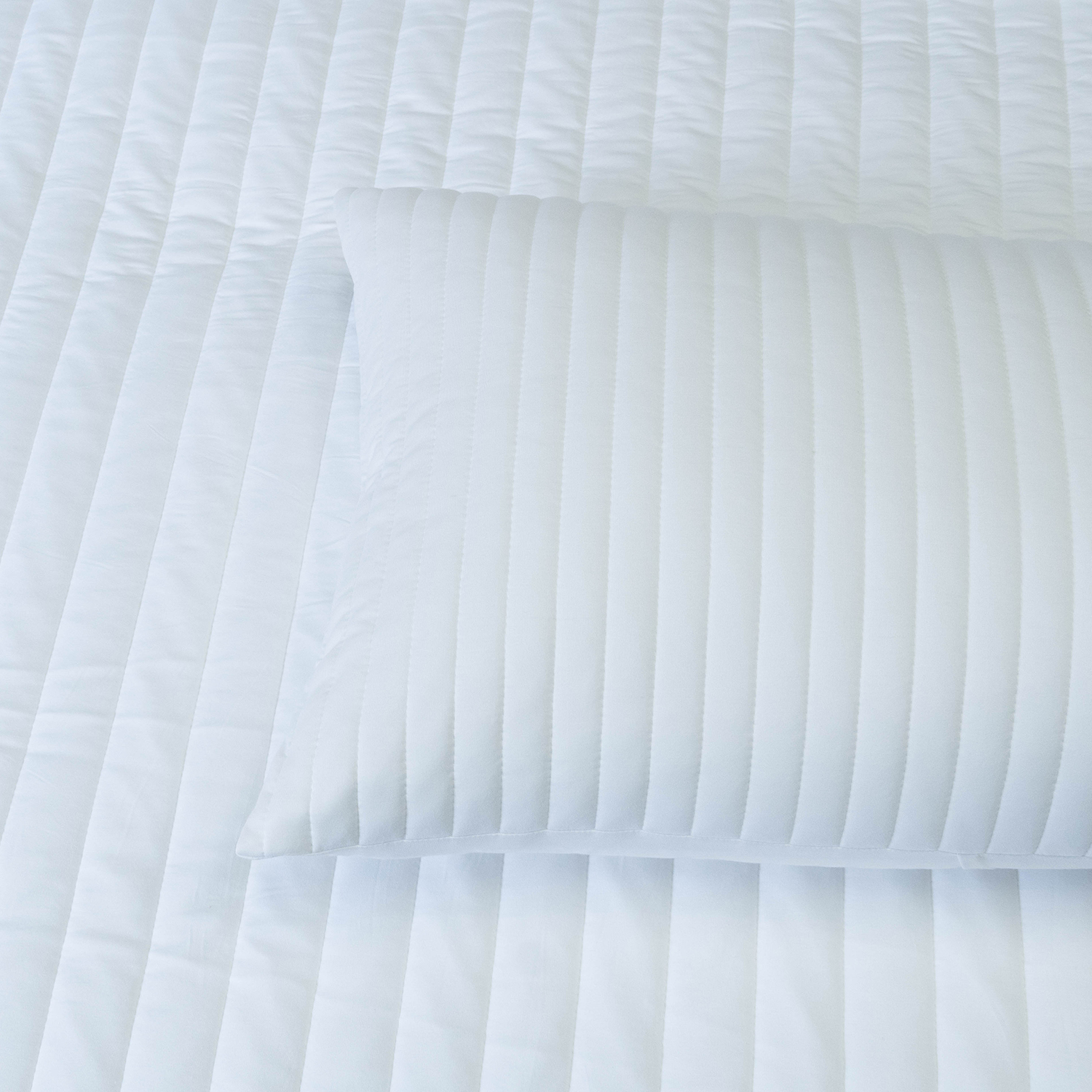 White - Organic Bamboo Jersey Quilt Set