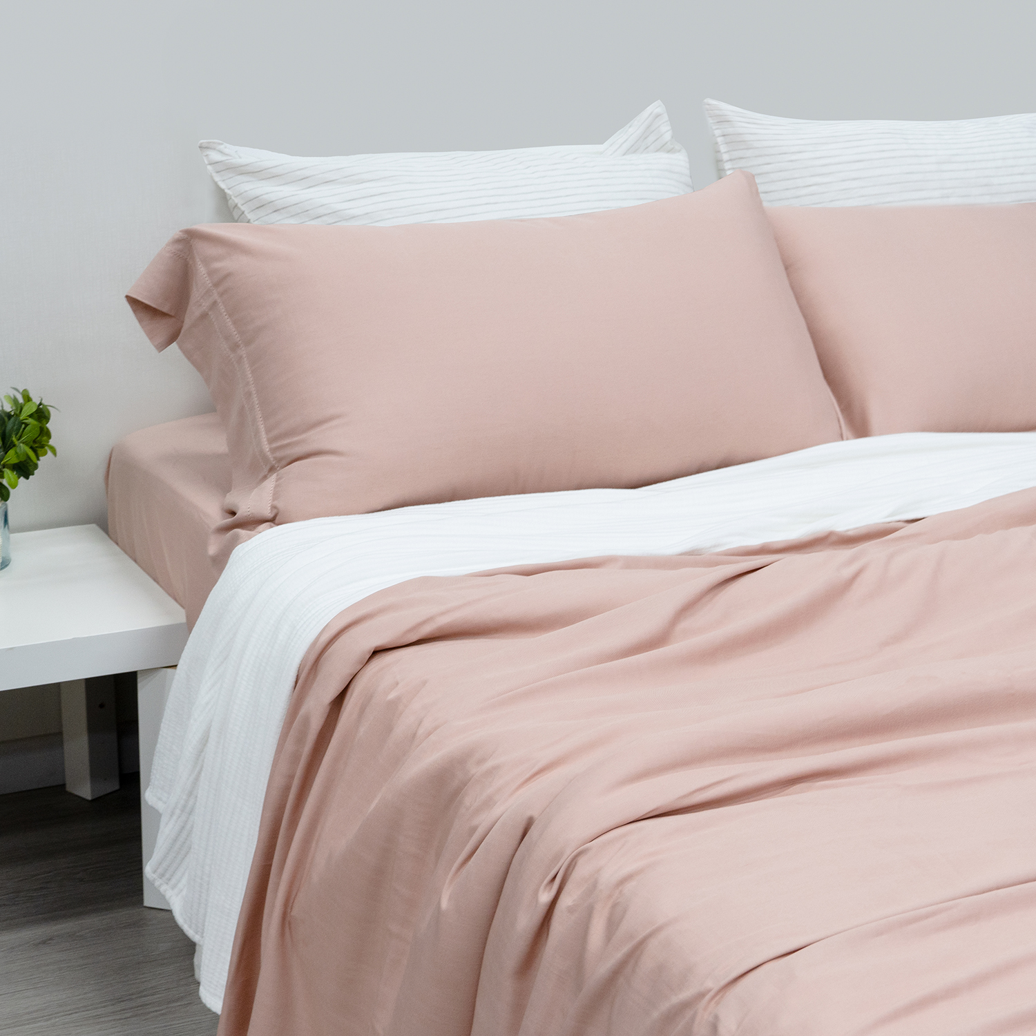 Organic Pink Linen Bamboo Sheet Set