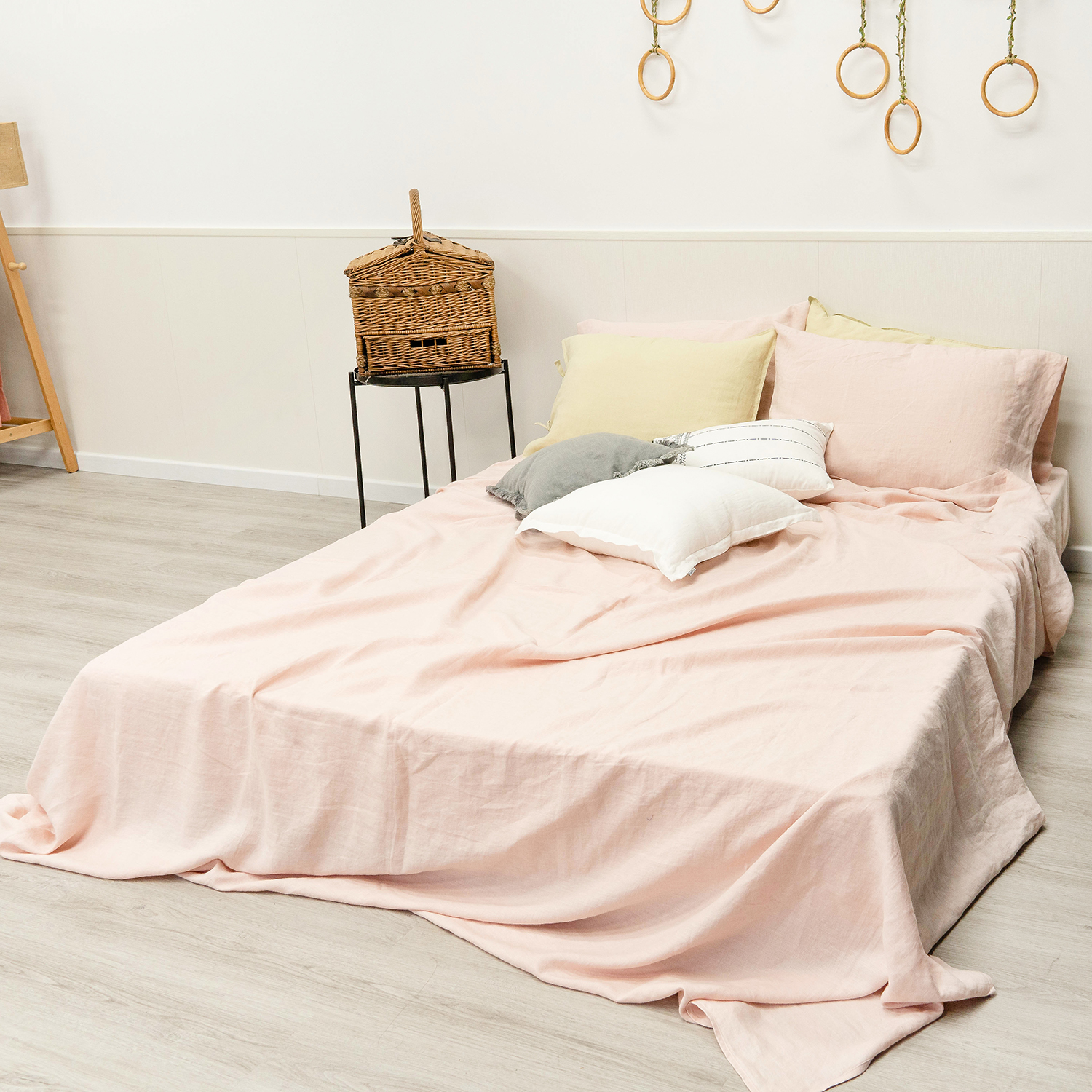 Pink Linen Sheet Set