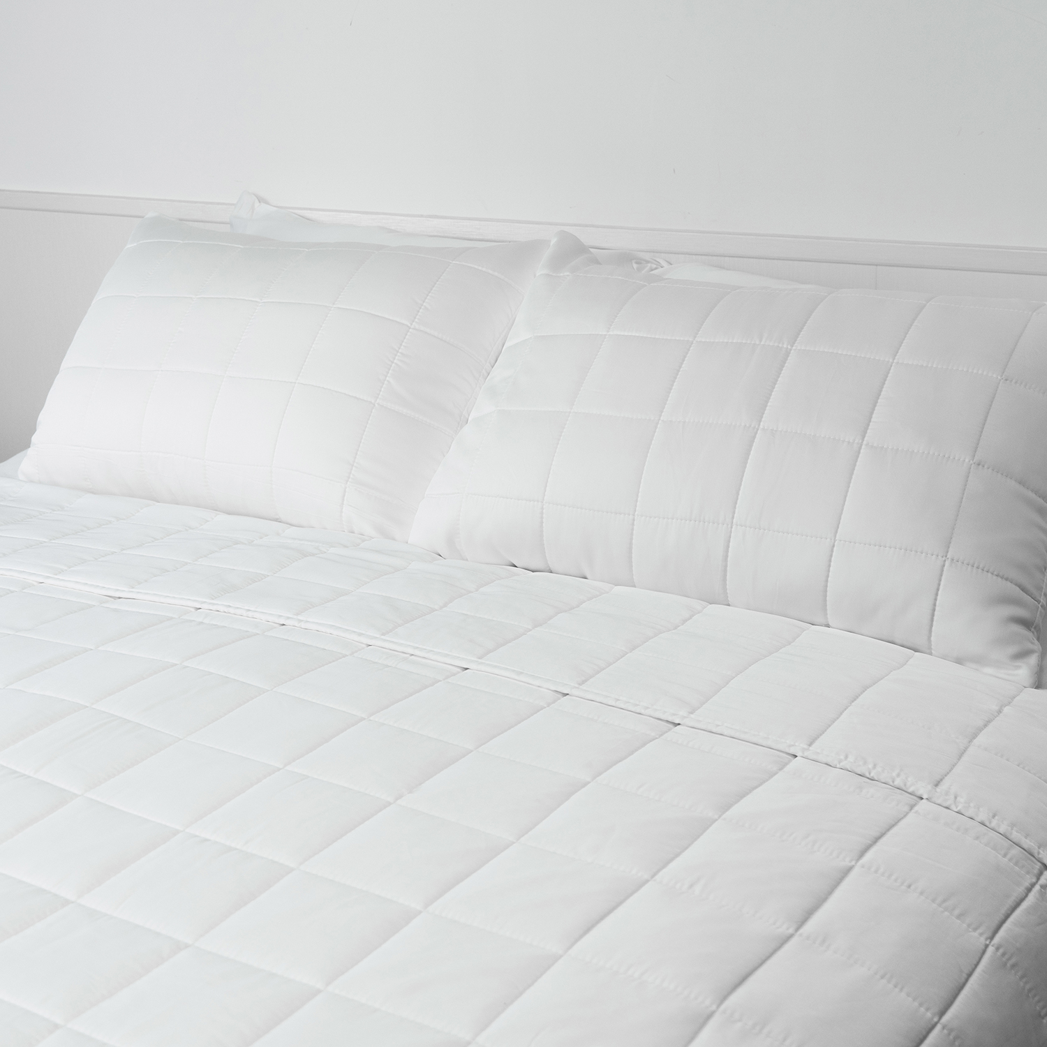 White 100% Organic Bamboo Quilt Set