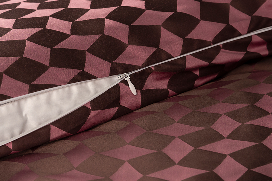 Ultra-fine 330TC micro-modal bedding